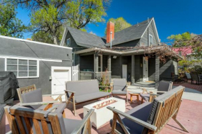3BR Custom Build with Firepit Downtown Nearby